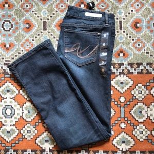 👖Express Barely Boot Jeans 👖